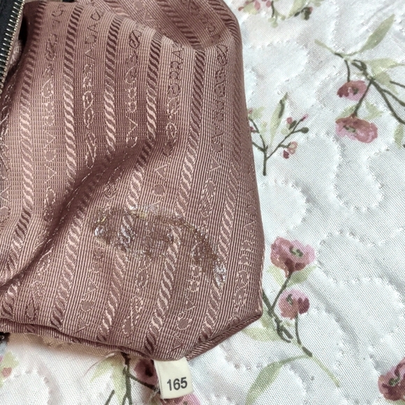 Authentic Prada Bow Clutch Bag, Very Good Vintage Condition - Picture 6 of 15